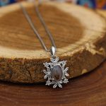 گردنبند شجر زنانه نقره طرح نسترن - Image 3