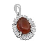 گردنبند عقیق سرخ یمنی نقره زنانه طرح ماه تاب