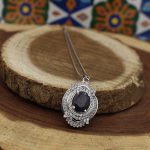 گردنبند یاقوت کبود الماس تراش نقره زنانه طرح ملیکا - Image 4