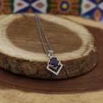 گردنبند یاقوت کبود الماس تراش نقره زنانه طرح شیدا - Image 4