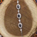 دستبند یاقوت کبود الماس تراش نقره زنانه طرح سوگل - Image 4