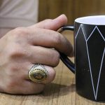 انگشتر حدید صینی نقره مردانه طرح دورطلایی سید حسن نصرالله 3 + آیت الکرسی - Image 4