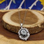 گردنبند حدید صینی زنانه نقره طرح ترنم + حکاکی - Image 3