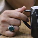 انگشتر عقیق سبز نقره مردانه طرح نگین ولایت - Image 2