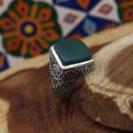 انگشتر عقیق سبز نقره مردانه طرح نگین ولایت - Image 3