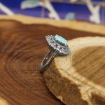 انگشتر فیروزه نیشابوری نقره زنانه طرح هور - Image 3